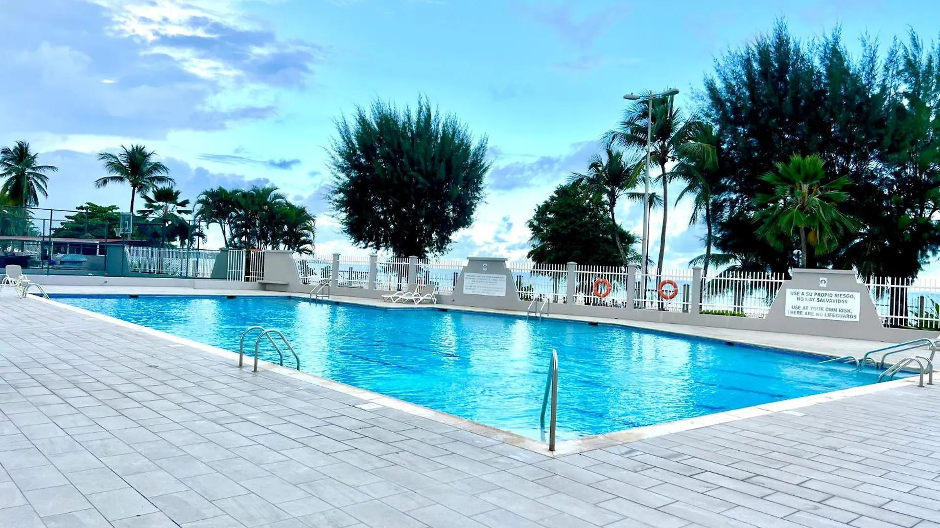 Ocean View Apt On Isla Verde In A 14Th Floor San Juan