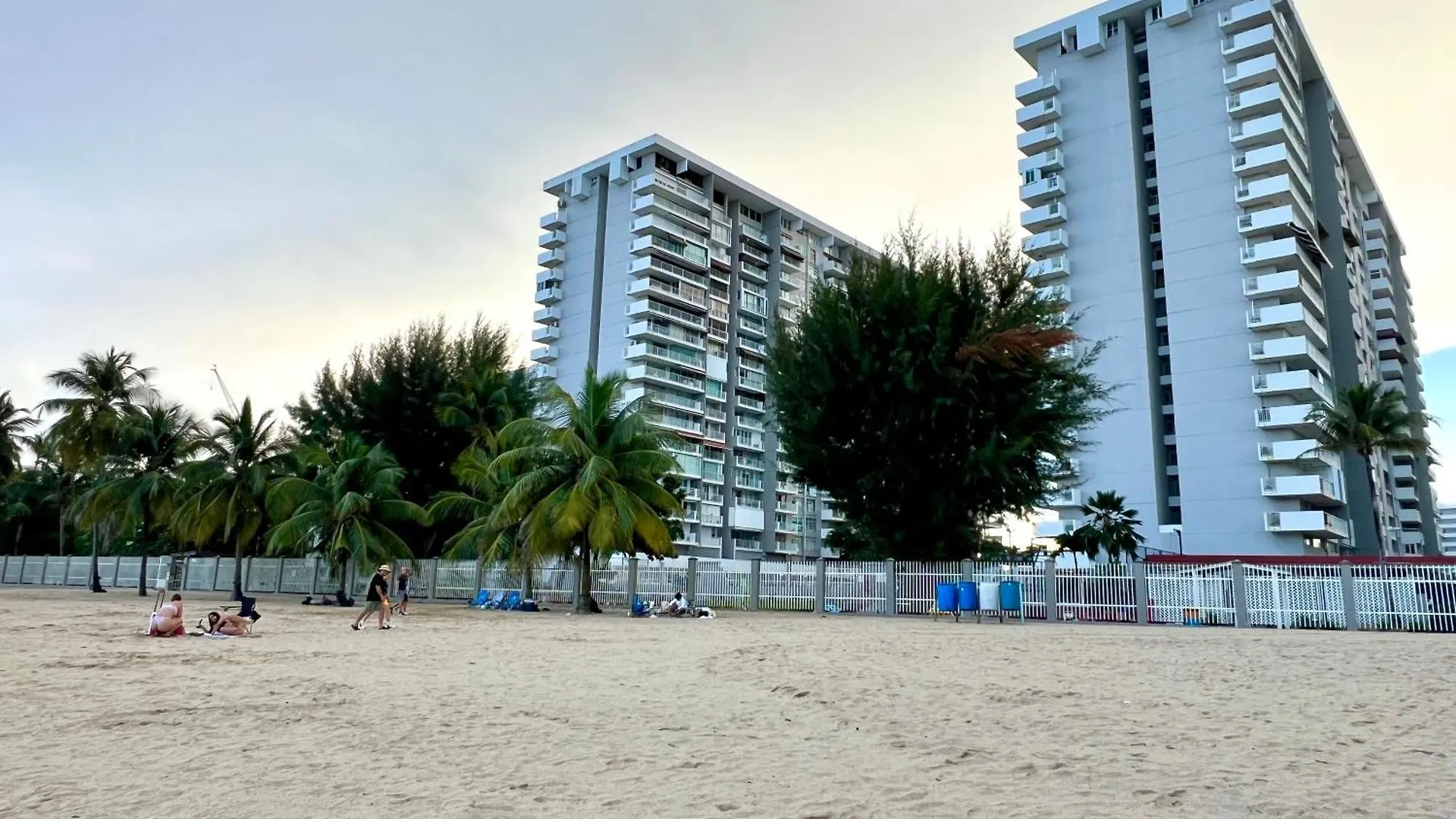 Ocean View Apt On Isla Verde In A 14Th Floor San Juan Apartment